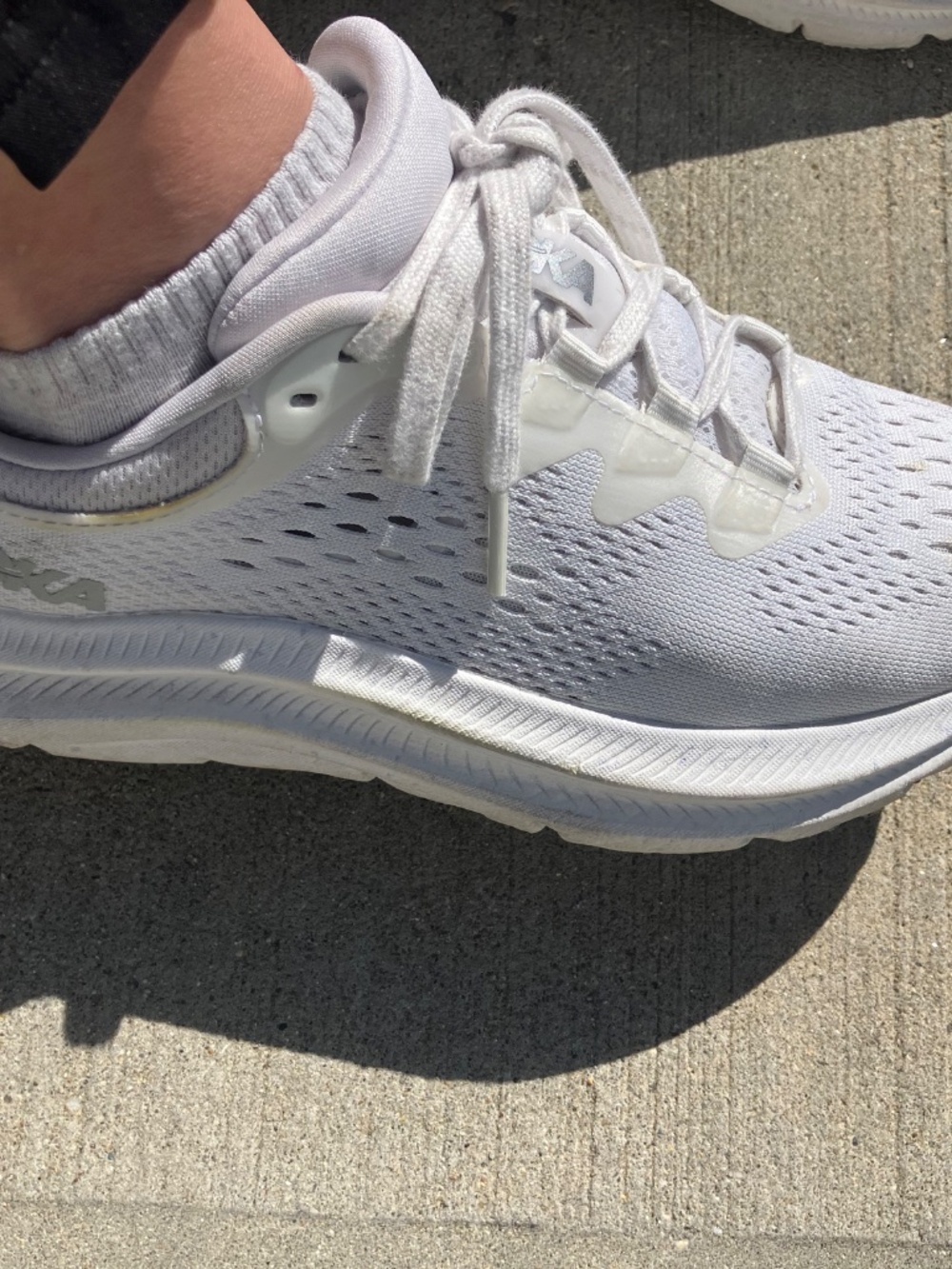 Women’s HOKAS Kawana White Sneakers Size 6/6.5B - Picture 2 of 10